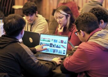 400 Entrerrianos se capacitaron en Inteligencia Artificial y fortalecen la industria del conocimiento