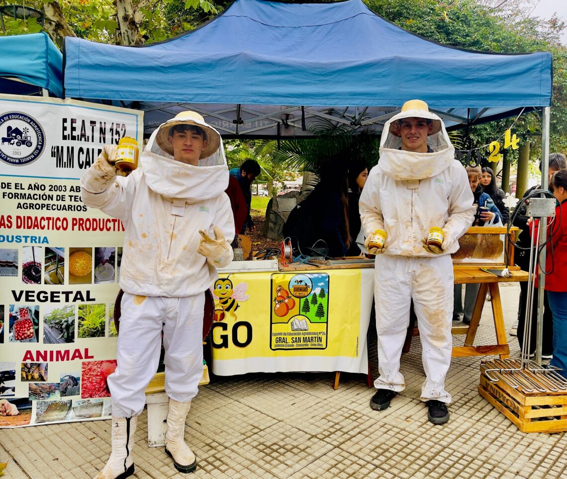 EN EL DÍA DE LA APICULTURA ENTRERRIANA, SE DESARROLLÓ UNA JORNADA DE DIFUSIÓN DE MIEL