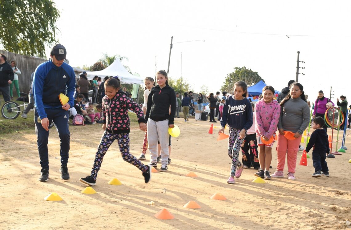 LA KERMESSE ITINERANTE CONTINÚA RECORRIENDO LOS BARRIOS
