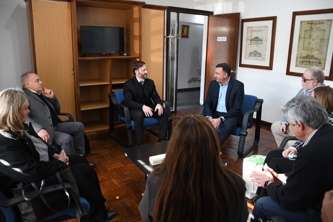 CONCORDIA Y SALTO, UNIDAS POR LA EDUCACIÓN Y LA CULTURA: HACIA LA INTEGRACIÓN REGIONAL A TRAVÉS DEL LIBRO