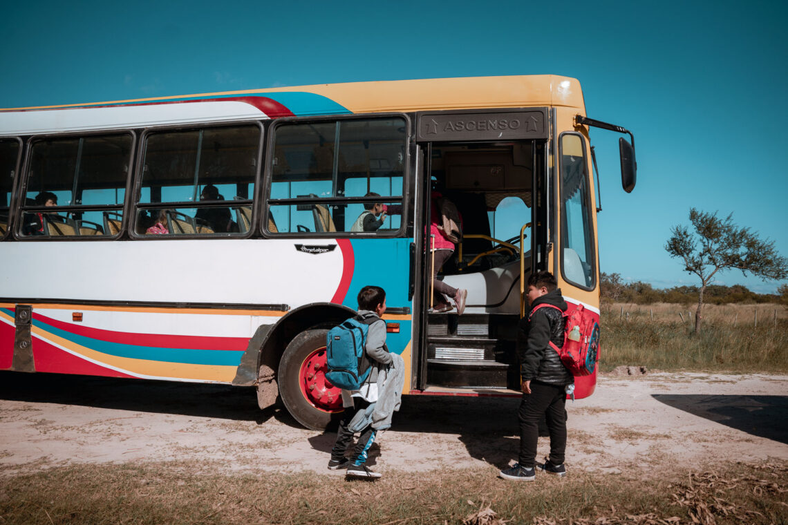 Más de 10.000 estudiantes entrerrianos acceden a la educación gracias al transporte escolar rural
