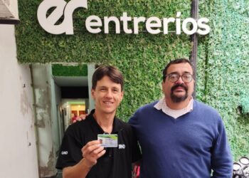 Se entregó la primera credencial oficial a un guía de pesca