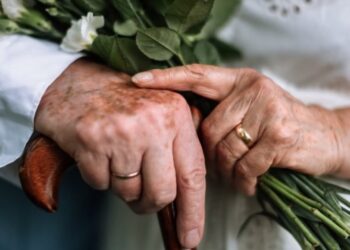 La Justicia ratificó la validez del casamiento de una mujer de 78 años pese a la oposición de sus hijos