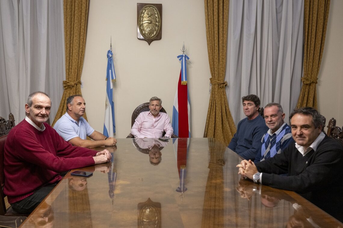 Frigerio se reunió con autoridades del rugby entrerriano por la organización del Seven de la República