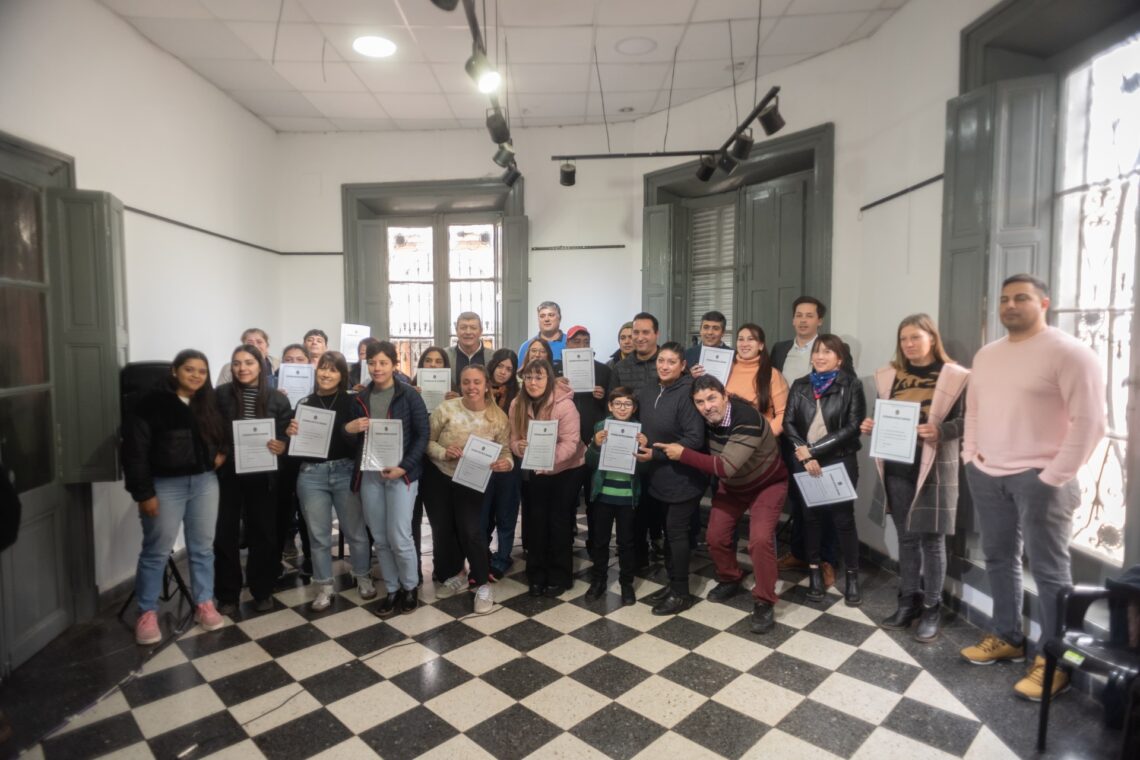 Familias de Nogoyá recibirán las escrituras de sus viviendas