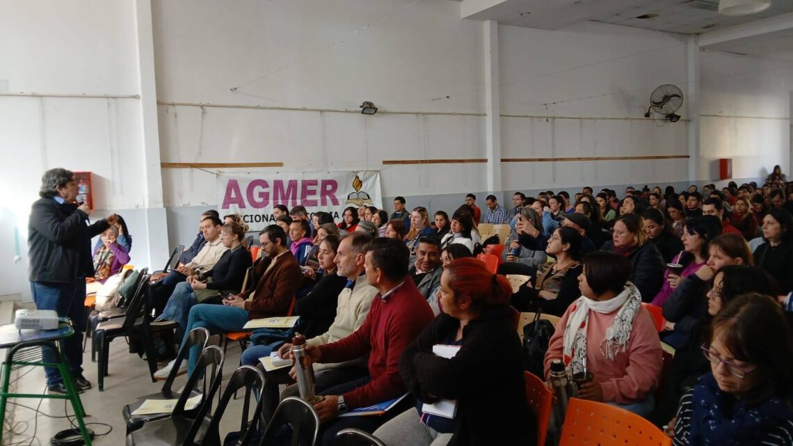 Importante capacitación docente de nivel secundario