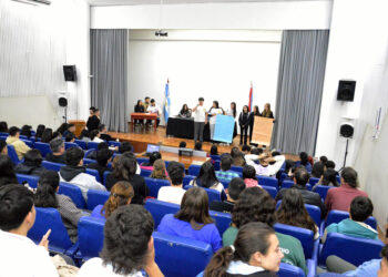 Más de 1600 estudiantes y docentes referentes entrerrianos se capacitaron para conformar y gestionar Centros de Estudiantes