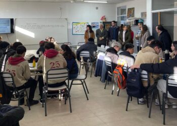 CONTINÚA EL TALLER DE EMPRENDEDURISMO PARA JÓVENES EN LA ESCUELA SECUNDARIA N.º 35 “CABO SENDROS”