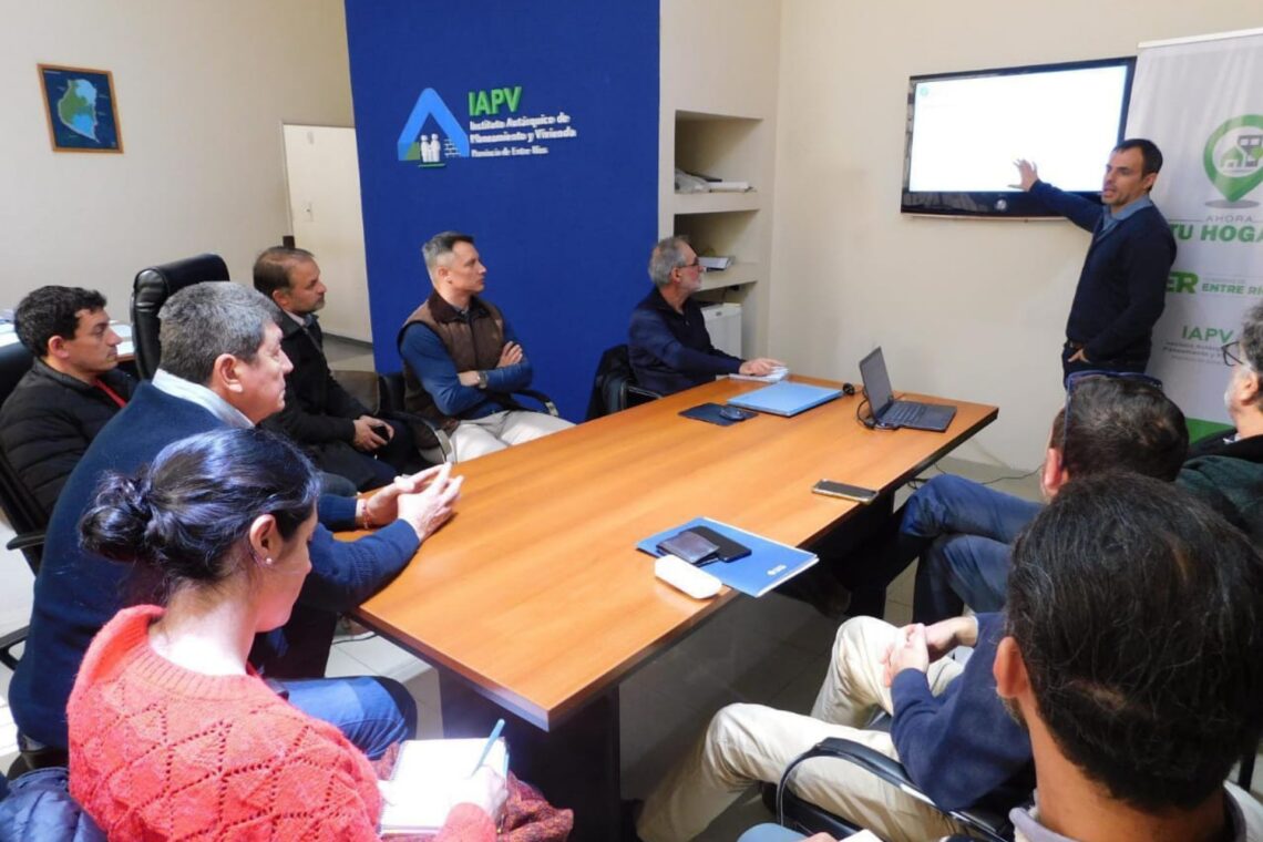 Avanzan las gestiones para priorizar la transferencia de tierras nacionales a la provincia