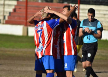 Libertad y San Lorenzo punteros tras la tercera del Clausura