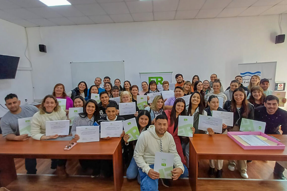 Finalizó el Curso Oficial de Nivelación para Agentes Sanitarios de la provincia