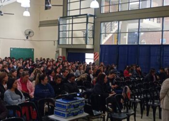 Más de 500 docentes participaron de la charla sobre Evaluación docente en Concordia