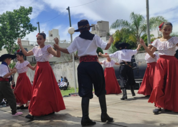 Docentes se capacitan en danza en el marco de la educación artística