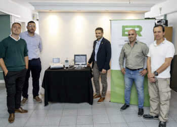 Salud entregó tres equipamientos esenciales para la atención de partos y nacimientos en Victoria