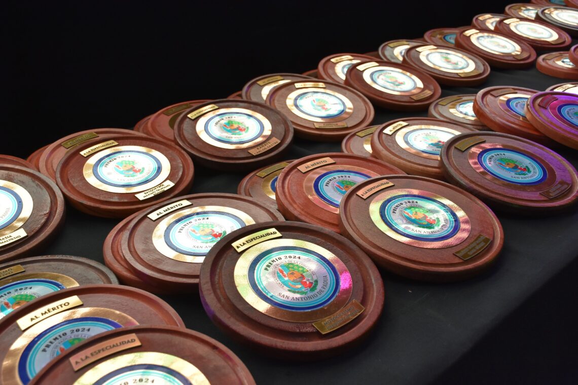 REUNIÓN ORGANIZATIVA POR LOS PREMIOS SAN ANTONIO DE PADUA