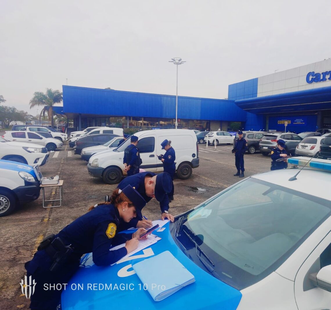 Hombre que hace 15 días atrás quedó detenido por robar un vehículo Toyota Corolla, en la fecha es nuevamente Aprehendido por el robo de una camioneta