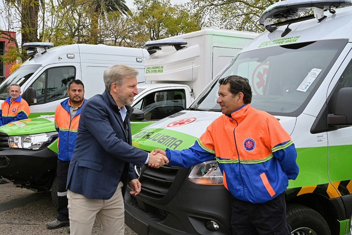 Entre Ríos refuerza el sistema de salud con 20 nuevas ambulancias y 10 equipos de telemedicina