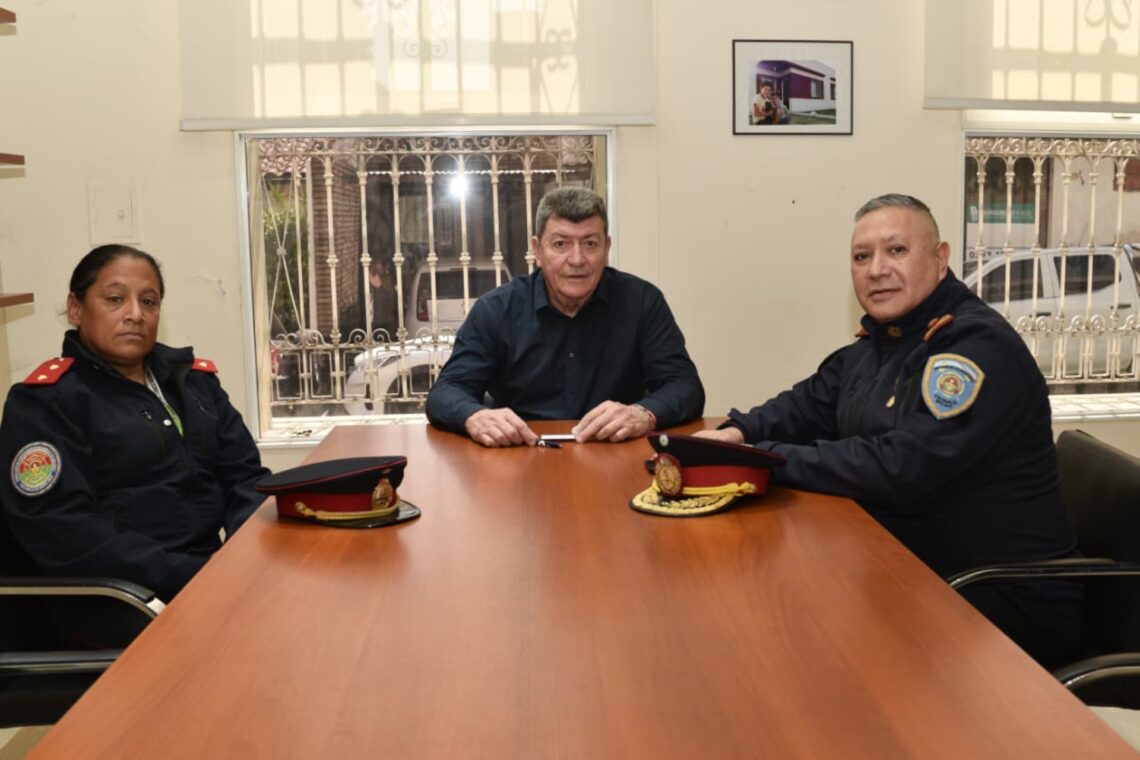 Bomberos Voluntarios se informaron sobre los programas habitacionales del IAPV