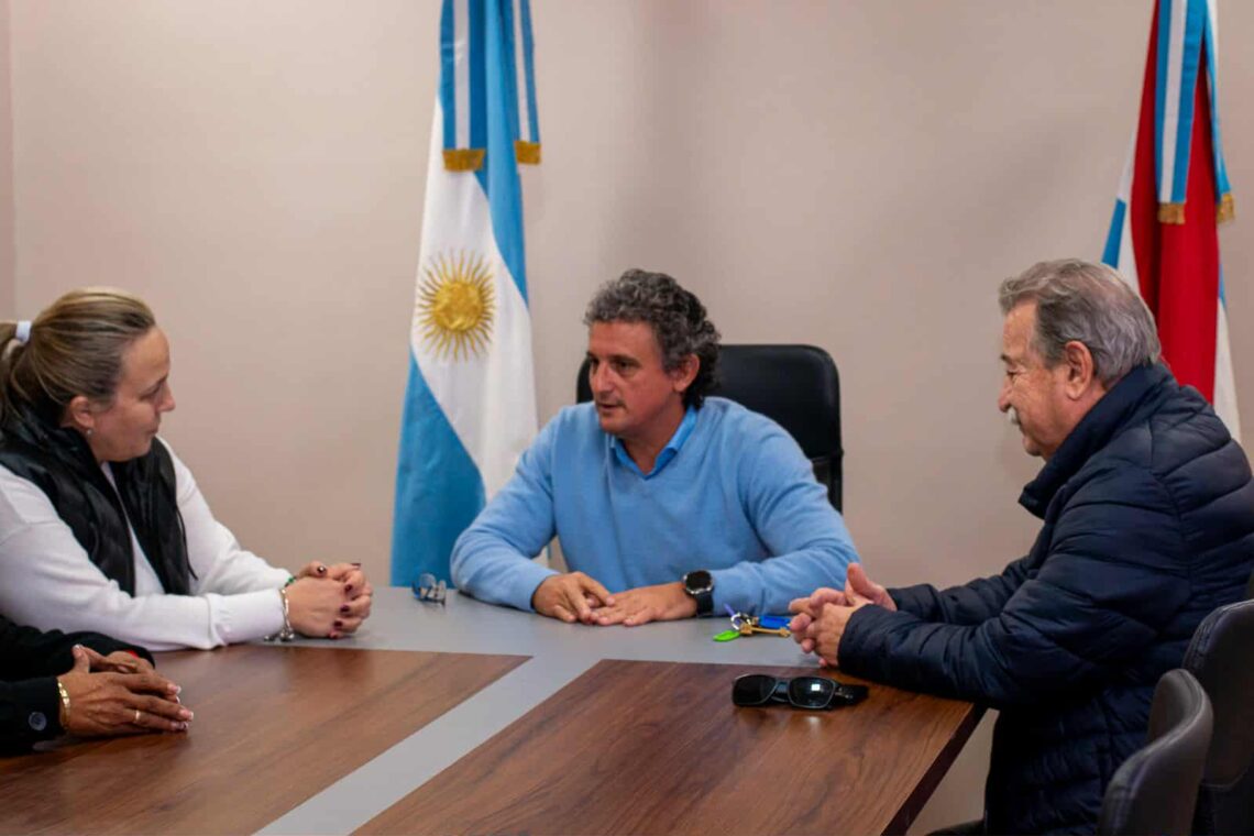 El Intendente Bravo mantuvo una reunión con la nueva propietaria de la estación de servicio Shell