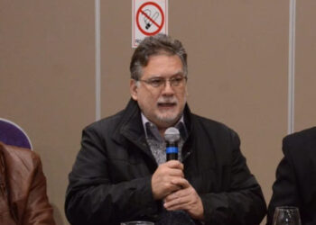 Francolini responde a críticas y operaciones políticas