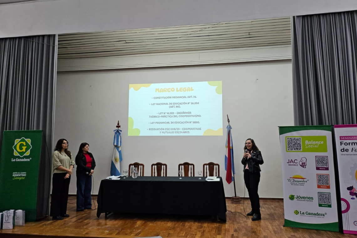 Docentes se capacitaron en estrategias cooperativas para transformar la enseñanza