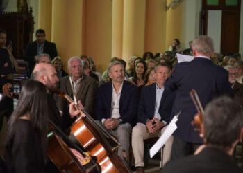 Rogelio Frigerio acompañó la clausura de la 15ª edición de Galas del Río, en La Paz