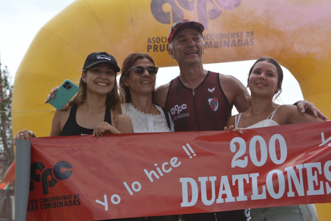 JAVIER DEL CASTILLO CORRIÓ SU DUATLON NUMERO 200