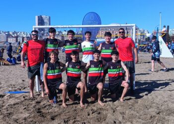 Un triunfo y un traspié para la delegación entrerriana de beach handball