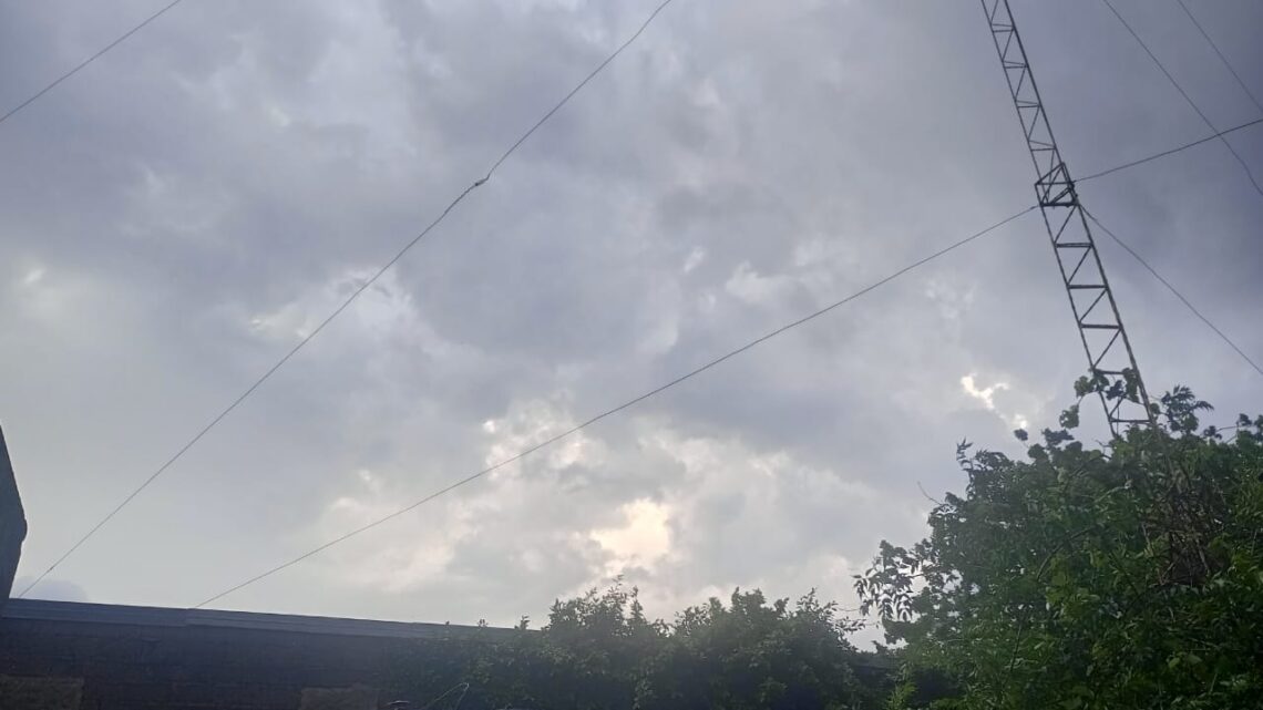 Emitieron alertas por lluvias y tormentas para la madrugada del domingo