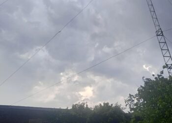 Emitieron alertas por lluvias y tormentas para la madrugada del domingo