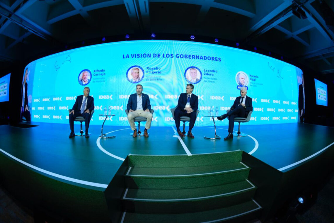 En el Coloquio de IDEA, Frigerio expuso sobre el rumbo que debe adoptar la Argentina para ser más competitiva