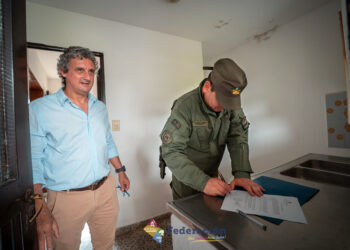 El Intendente Bravo firmó Acta de Recepción por parte de Gendarmería de un inmueble que había sido otorgado en comodato