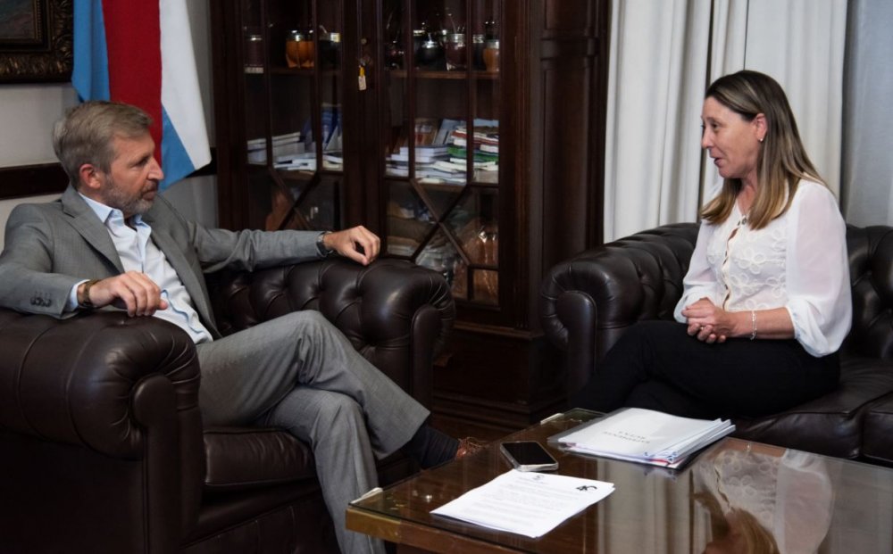 Proyectan obras para la localidad de Los Charrúas