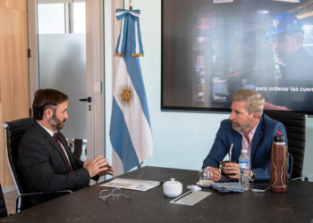 OBRAS EN MARCHA Y PROYECTOS TURÍSTICOS FUERON LOS TEMAS ABORDADOS EN LA REUNIÓN DEL GOBERNADOR FRIGERIO Y EL INTENDENTE AZCUÉ