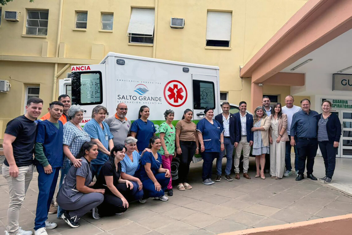 Salud entregó cinco nuevas ambulancias en Concordia y Chajarí