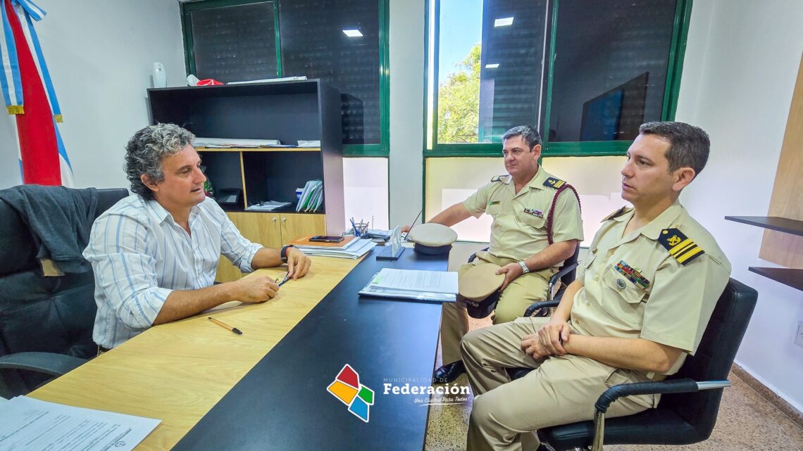 El Intendente Bravo recibió a Autoridades de Prefectura Federación proyectando la temporada y la Fiesta del Lago