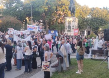A.T.E. Concordia se movilizó en defensa de la educación pública terciaria