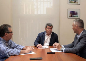 Funcionarios del IAPV se reunieron con autoridades legislativas para analizar la situación habitacional de Federación