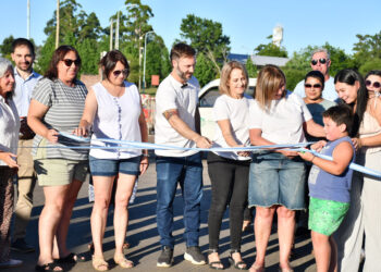 EL INTENDENTE AZCUÉ INAUGURÓ LA OBRA DE REPAVIMENTACIÓN DE CALLE JUVENTUD UNIDA DE BENITO LEGERÉN