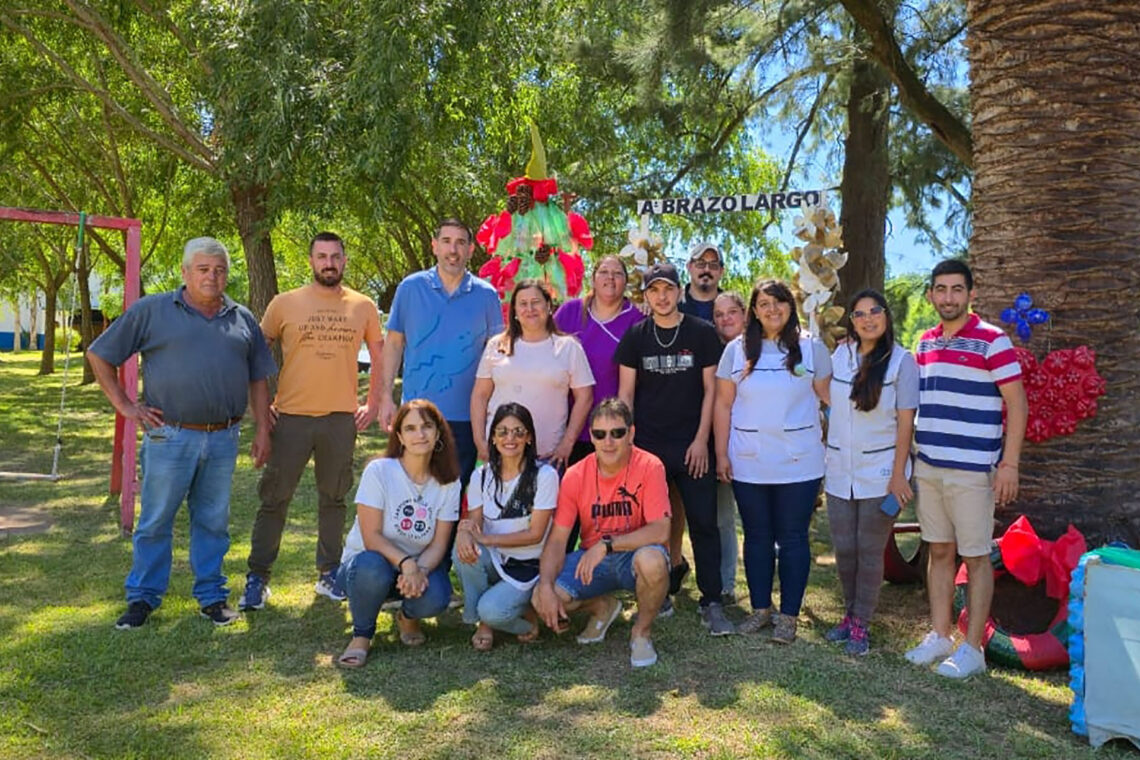 Autoridades educativas mantuvieron encuentros con personal de instituciones en el departamento Islas del Ibicuy