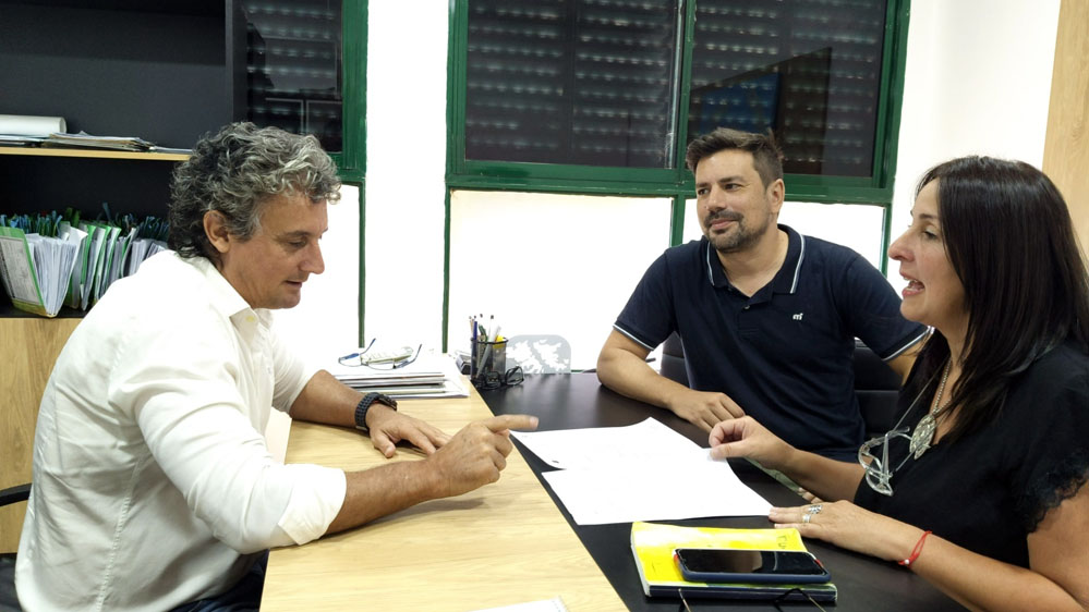 El Municipio de Federación firmó convenio con UDA que congrega a los docentes para Promover la visita del sector a la ciudad