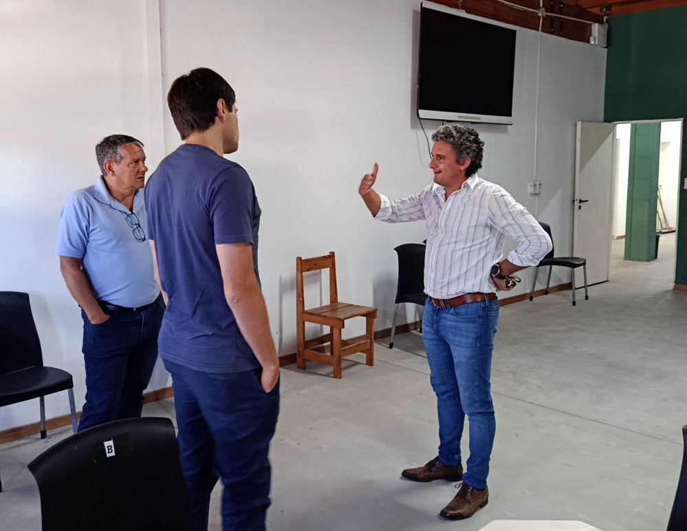 El Intendente Bravo recorrió la Sede de UADER junto al Decano de la Facultad de Humanidades