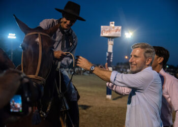 Frigerio acompañó el Festival Nacional de Jineteada y Folclore de Diamante