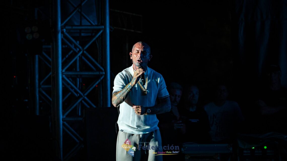 CON UN SHOW ESPECTACULAR DE KE PERSONAJES, CONCLUYÓ UNA NUEVA EDICIÓN DE LA FIESTA NACIONAL DEL LAGO