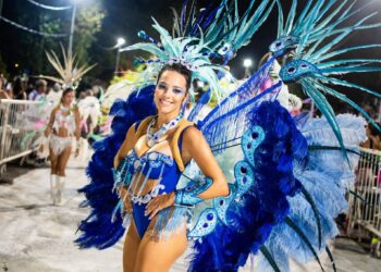 GRAN PRIMERA NOCHE DE CARNAVAL