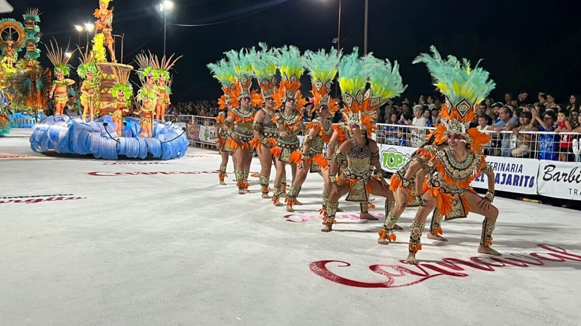 A puro brillo y color, comenzaron los carnavales de Chajarí