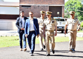 EL INTENDENTE AZCUÉ PARTICIPÓ DEL CAMBIO DE AUTORIDADES DE LA PREFECTURA NAVAL REPRESA SALTO GRANDE