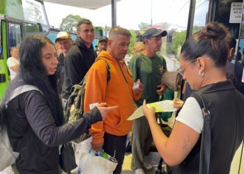 COMENZARON LOS VIAJES DE TRABAJADORES FRUTÍCOLAS DESDE CONCORDIA