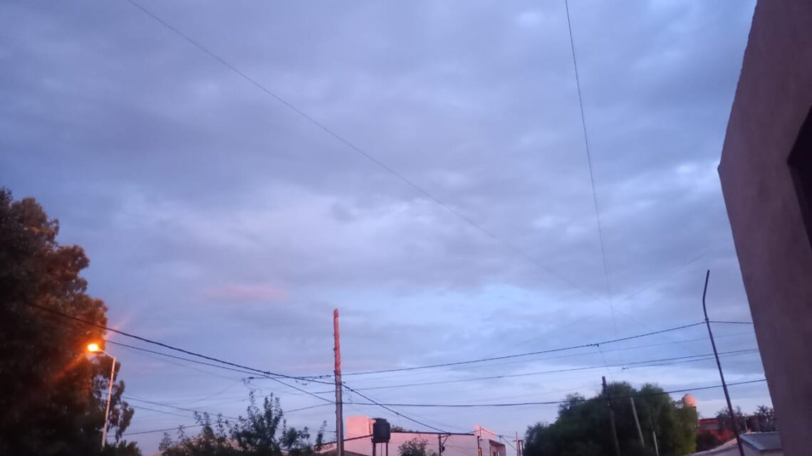 Emitieron una alerta por lluvias y tormentas para este viernes