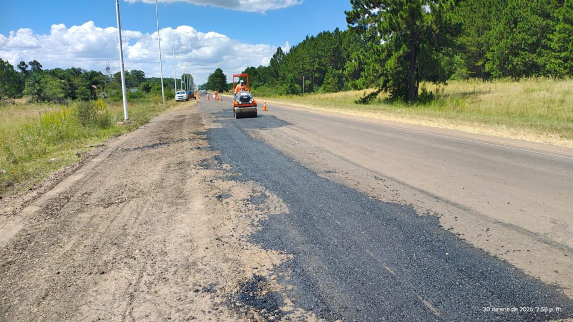 Obras de bache sobre la Autovía del Mercosur